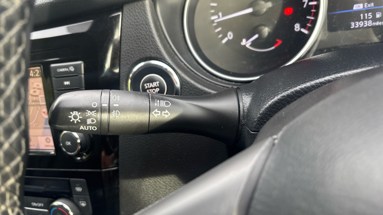 Nissan Qashqai 1.3 DiG-T Tekna 5dr Petrol Hatchback